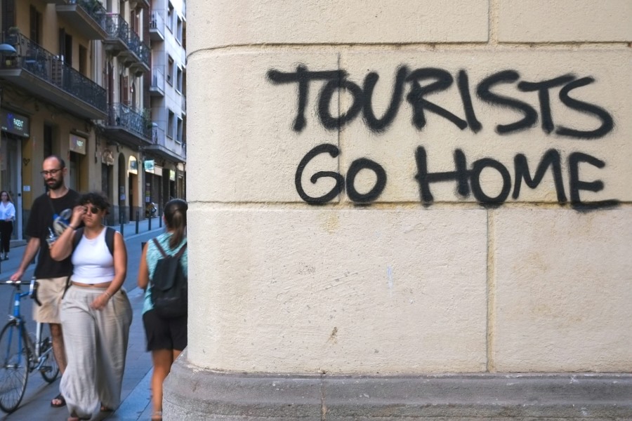 barcelona spain overrarted city Morbi vitae purus dictum, ultrices tellus in, gravida lectus.